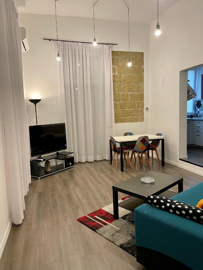 Napoli Comfort Home ภายนอก รูปภาพ